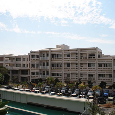 沖縄県立与勝高等学校緑が丘中学校